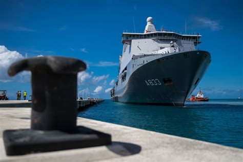 Paradisefm Marineschip Karel Doorman Aangekomen Op Aruba