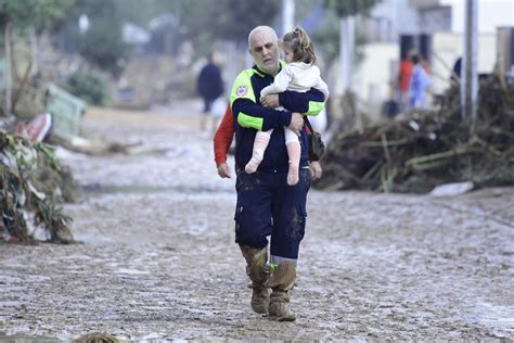 DIRECT Inondations En Espagne Au Moins 158 Morts De Nouvelles