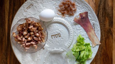 Passover 2023 The Jewish Holiday Of Pesach Explained Middle East Eye