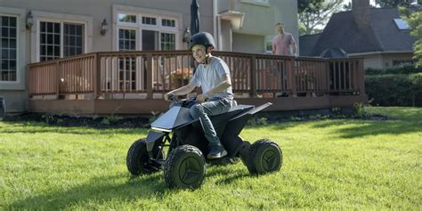 Tesla's Cyberquad for Kids Is Back. Investors Would Prefer a Cybertruck ...