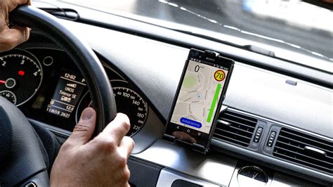 Skulle köpa sex blev knivhuggen i magen P Kalmar Sveriges Radio