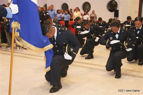 Xix Promoción De Damas Y Caballeros Cadetes De La Academia De La