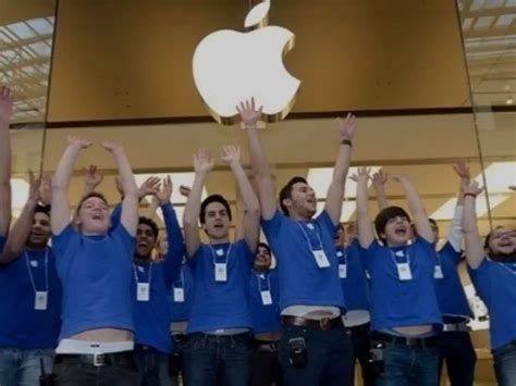 Apples Nearly 191 Billion Single Day Surge In Value Sets Stock Market Record