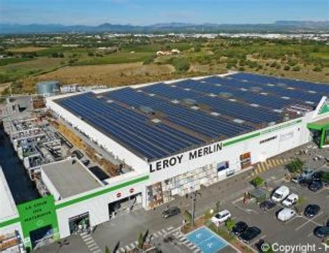 Une Centrale Photovoltaïque Sur Le Toit Dun Leroy Merlin Energies