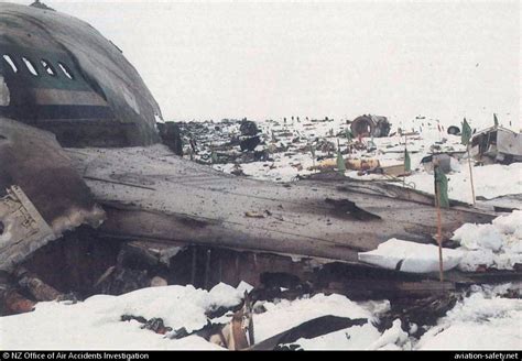 Air New Zealand Flight 901: The Mount Erebus Disaster — Hard Landings Podcast