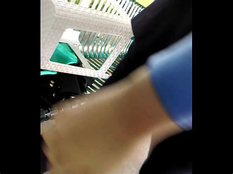 NALGUEANDO A HETERO CASADO EN LUGAR PUBLICO XVIDEOS