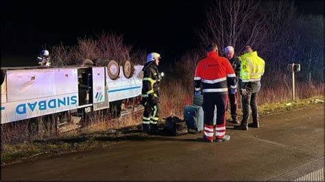 Niemcy Wypadek Polskiego Autobusu Na Autostradzie A Wideo