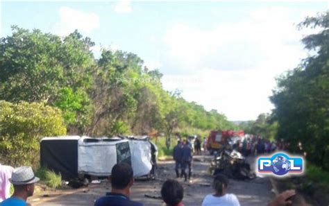 Grave Acidente Envolvendo Amarok E P Lio Entre Una E Paracatu Na Mg