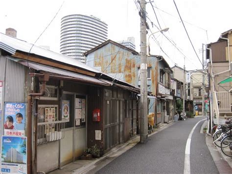 【東京都・荒川区】荒川区役所西側の町並み 香ばしい町並みブログ ～昭和レトロな町並み～