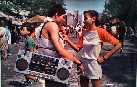 Amazing Photographs of New York's Hip-Hop Scene from the 1970s and '80s ...