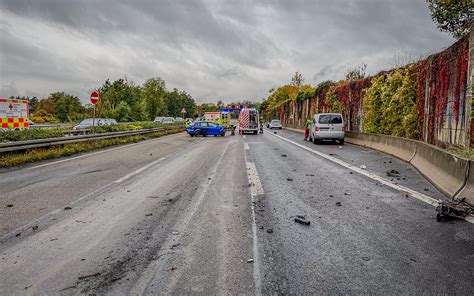 Vollsperrung Und Verletzte Unfall Auf Der A66 Bei Langenselbold