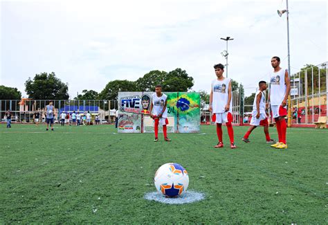 Esportivo no Meio do Mundo Dezesseis equipes disputarão a final do