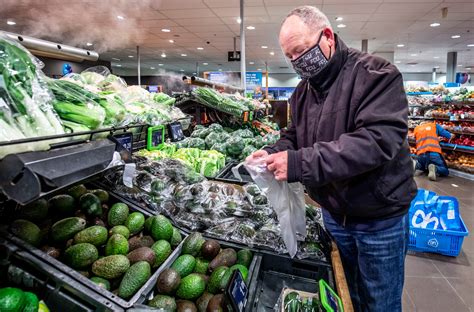 Albert Heijn Stopt Met Plastic Zakjes Op De Groenteafdeling Gek Dat