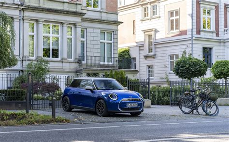 La Nouvelle Mini Cooper S Lectrique Est Moins Ch Re Que La Thermique