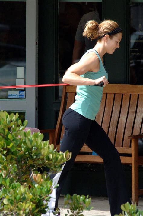 scorpionsinarkham: Jessica Biel Workout