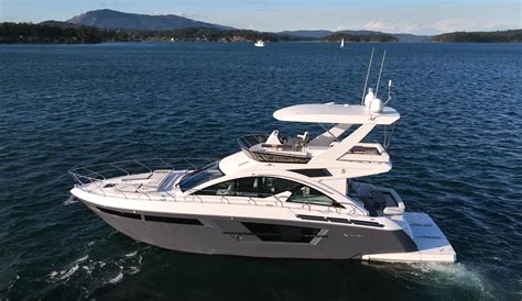 2019 Cruisers Yachts 54 Cantius Flybridge Flybridge Til Salgs Yachtworld