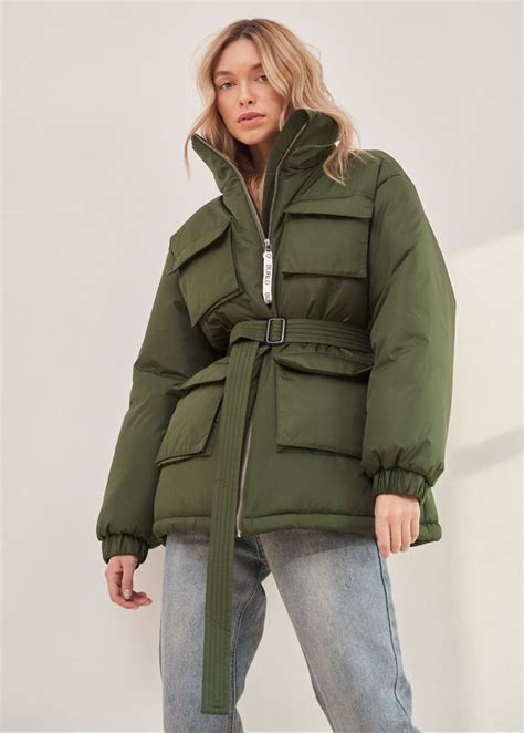 Down Puffer Coat, Down Coat, Down Jacket, Simple Outfits, Classy ...