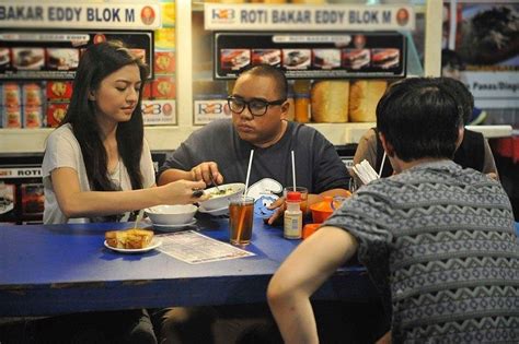 10 Tahun Berlalu 9 Potret Nostalgia Para Pemain Film 5 Cm