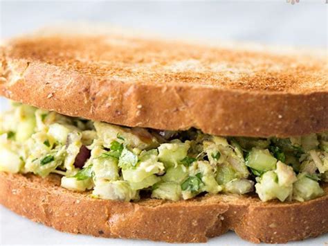 Quick Avocado Tuna Sandwich Recipe and Nutrition - Eat This Much