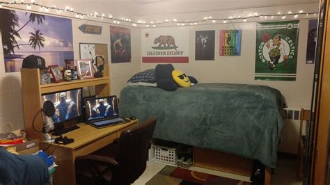 15 Cool College Dorm Room Ideas For Guys To Get Inspiration 2024