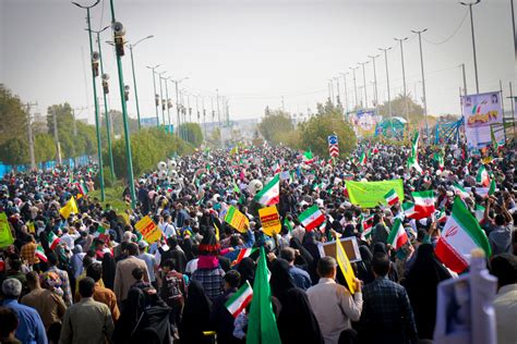 تقدیر از حضور اعجاب انگیز مردم در راهپیمایی ۲۲ بهمن خبرگزاری حوزه