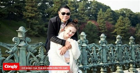 Ảnh bán nude của Ngọc Trinh xuất hiện ở biệt thự của tỷ phú Hoàng Kiều