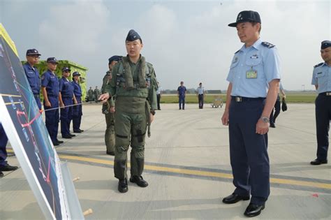 沈總長視導國慶參演部隊 慰勉官兵整備辛勞 軍聞社 Nownews今日新聞