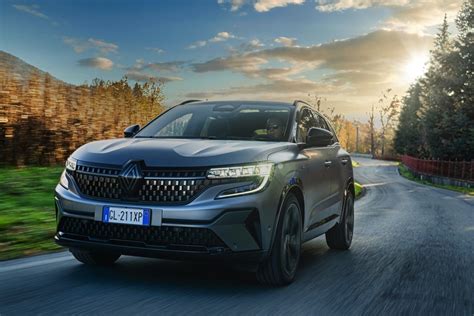 Test Drive Della Renault Austral E Tech Full Hybrid Da Cv E Ruote