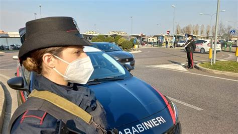 Maltrattamenti Spaccio Furto Raffica Di Arresti Eseguiti Dai