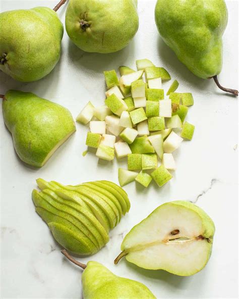 How To Cut A Pear Running To The Kitchen