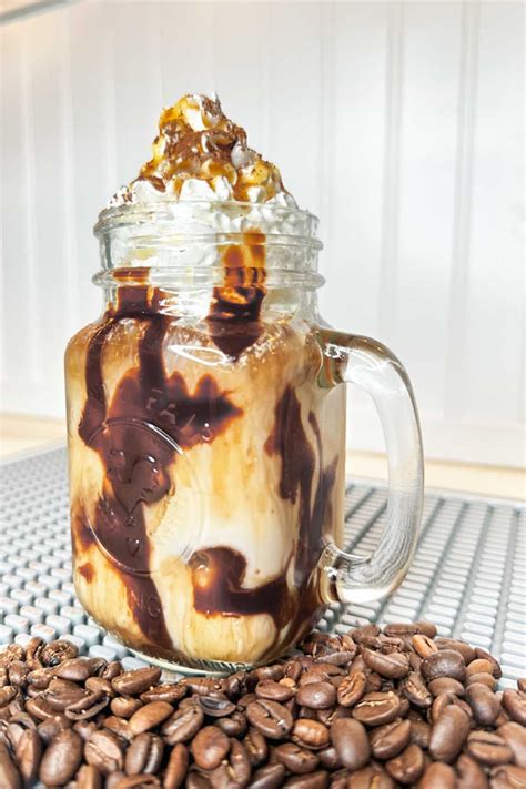 The Best Iced Mocha Macchiato Recipe Starbucks Copycat