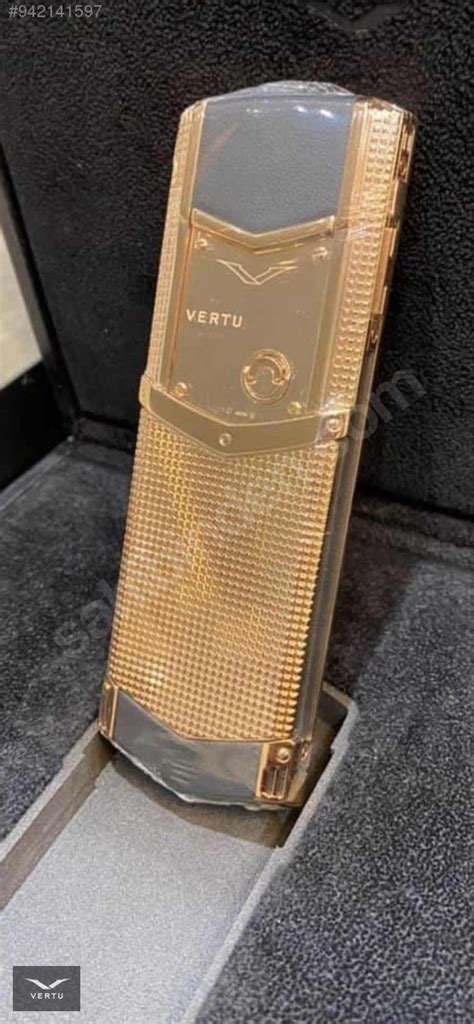 Vertu Signature VERTU SIGNATURE S CLOUS DE PARIS ROSE GOLD FULL SET