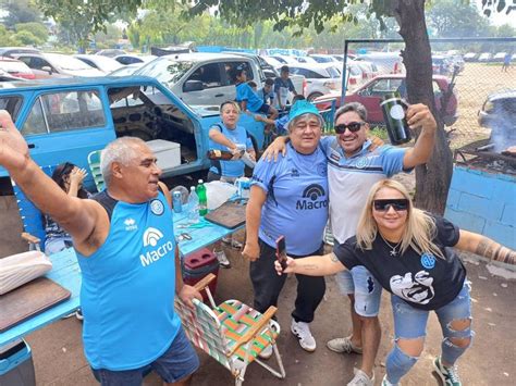 A Puro Color As Fue La Previa De Los Hinchas De Belgrano En El