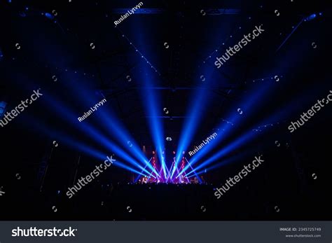 356,676 Colorful Stage Lights Images, Stock Photos, 3D objects ...