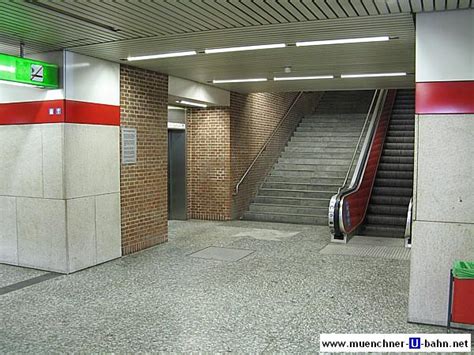 Münchens U Bahn Königsplatz