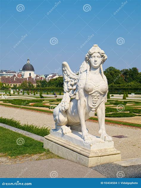 Sculpture En Sphinx Dans Le Palais Supérieur De Belvédère à Vienne