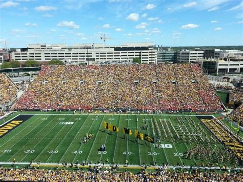 Kinnick Stadium Stadiums And Arenas Iowa City Ia Reviews Photos