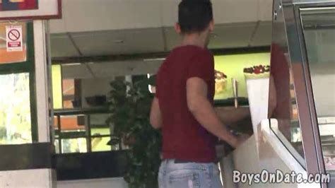 Two Gay Hunks Get Laid On The First Date BoyFriendTV