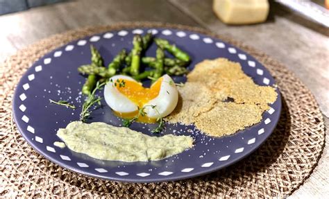 Oeuf Mollet Aux Asperges Vertes Et Chips De Parmesan