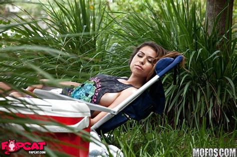 Hidden Voyeur Spies Hot Babe Melissa Moore Baring All Natural Tits In Woods FAPCAT