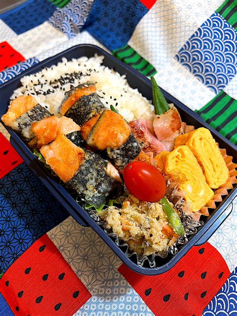 ゆき茶が投稿したフォト「お弁当🍱 ★ご飯ごま塩 ★鮭海苔巻き焼き ★卵焼き 」 2023 06 13 062014 Limia リミア