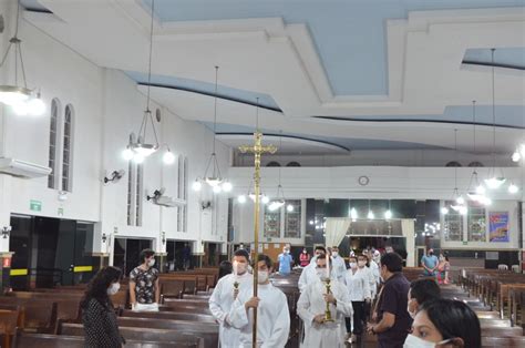 Santa Missa O Povo Volta A Ser Celebrada Na Catedral Santa Rita De