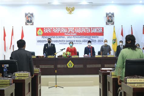 Bupati Samosir Hadiri Rapat Paripurna Pengucapan Sumpah Janji Pengganti