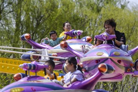 China S Xinjiang Sees Tourism Rebound In May Day Holiday Chinadaily