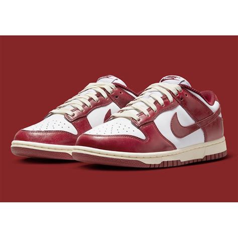 Nike Wmns Dunk Low Prm Team Red And White Fj