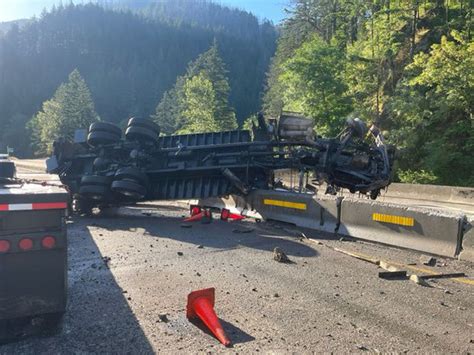 I 84 Reopens After Major Crash Shuts Down Lanes For Hours In Both