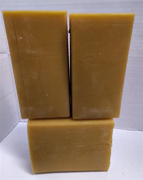 Beeswax Bulk - from Ontario Bees - sold by weight – Ontario Honey House