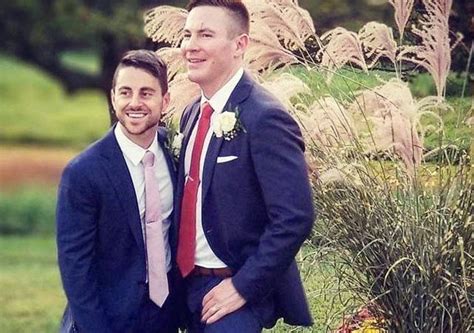 Una Empresa Cambia Las Invitaciones De Una Boda Gay Por Panfletos Hom Fobos Cromosomax