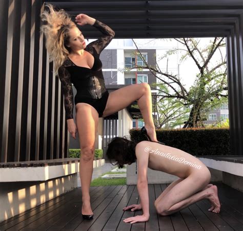 Dominatrix Anastaxia Anastaxia Draganova Nude Photo 3