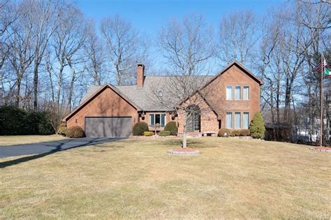 Wolcott, CT Real Estate - Wolcott Homes for Sale | realtor.com®